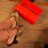 Olympia - Black/Gold